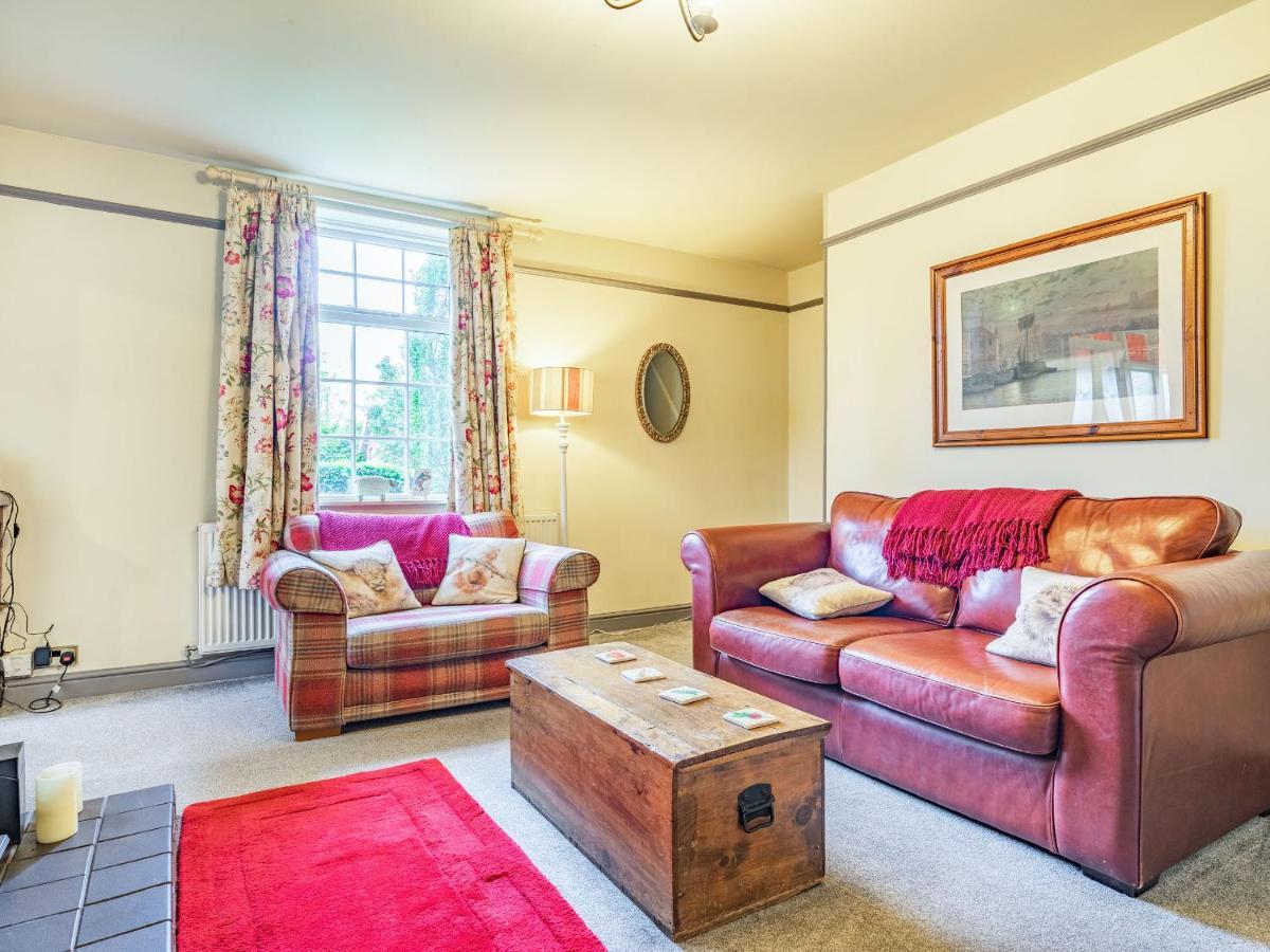 Wychwood Villa Whitby Buitenkant foto