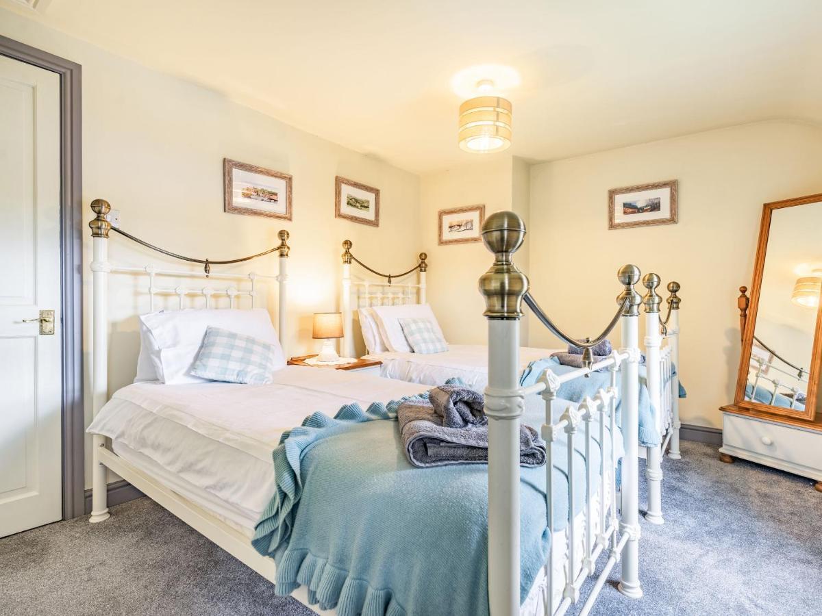 Wychwood Villa Whitby Buitenkant foto