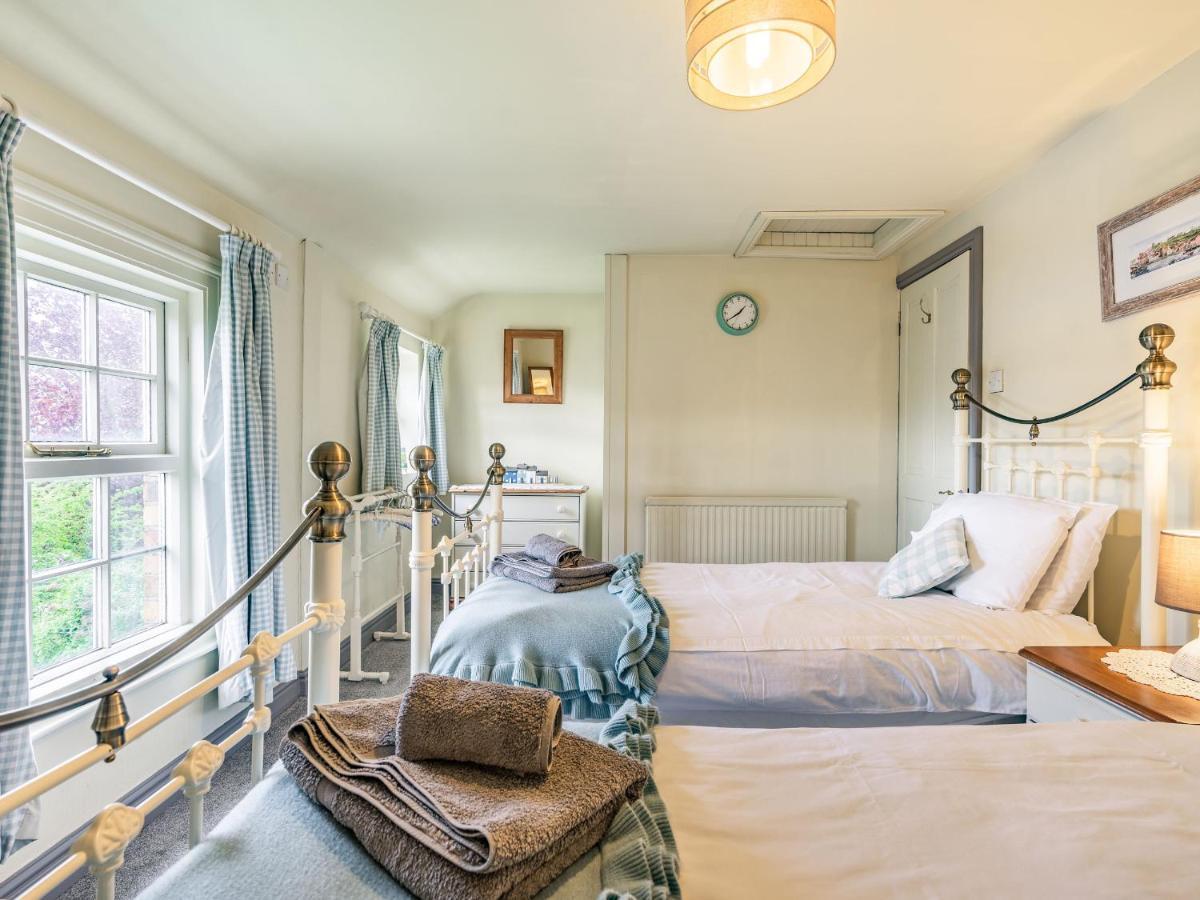Wychwood Villa Whitby Buitenkant foto